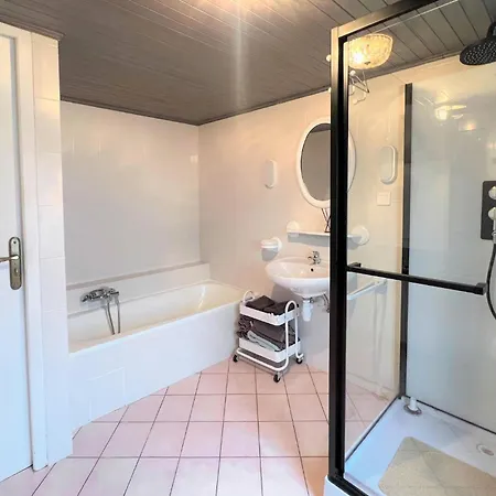 Holiday home Amazing In With Kitchen Walscheid