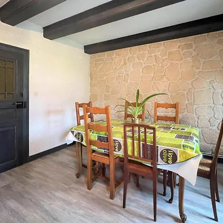 Holiday home Amazing In With Kitchen